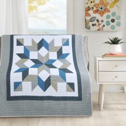 STARRY ELEGANCE QUILTED THROW